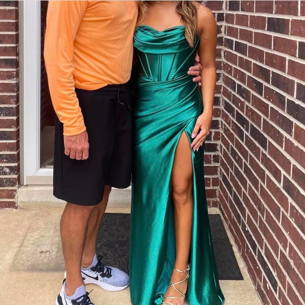 Amelia Couture Prom dress Jade green